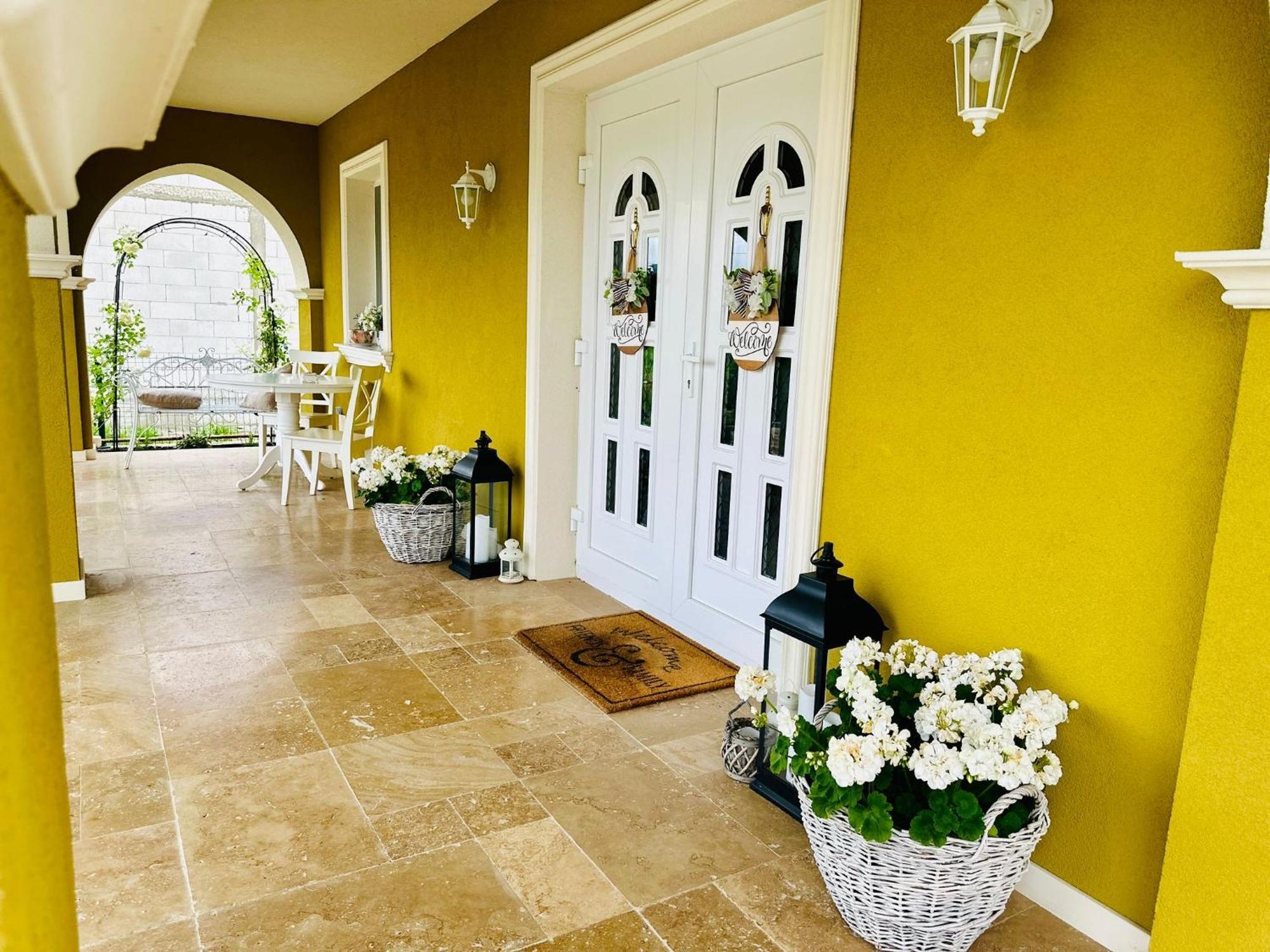 Alma Rezidence Bed & Breakfast Turda Exterior foto
