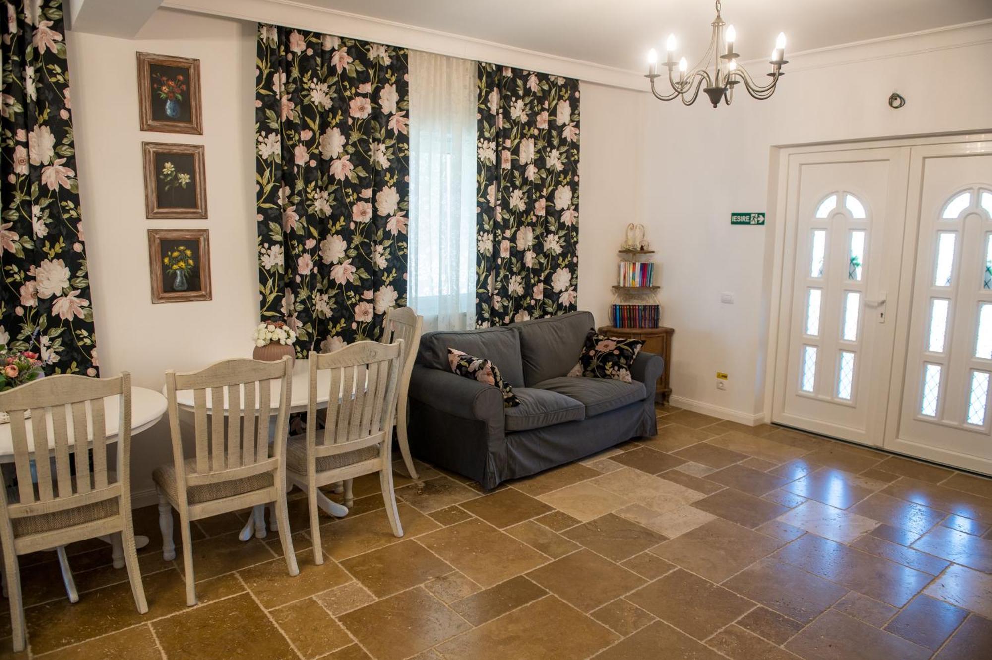 Alma Rezidence Bed & Breakfast Turda Exterior foto