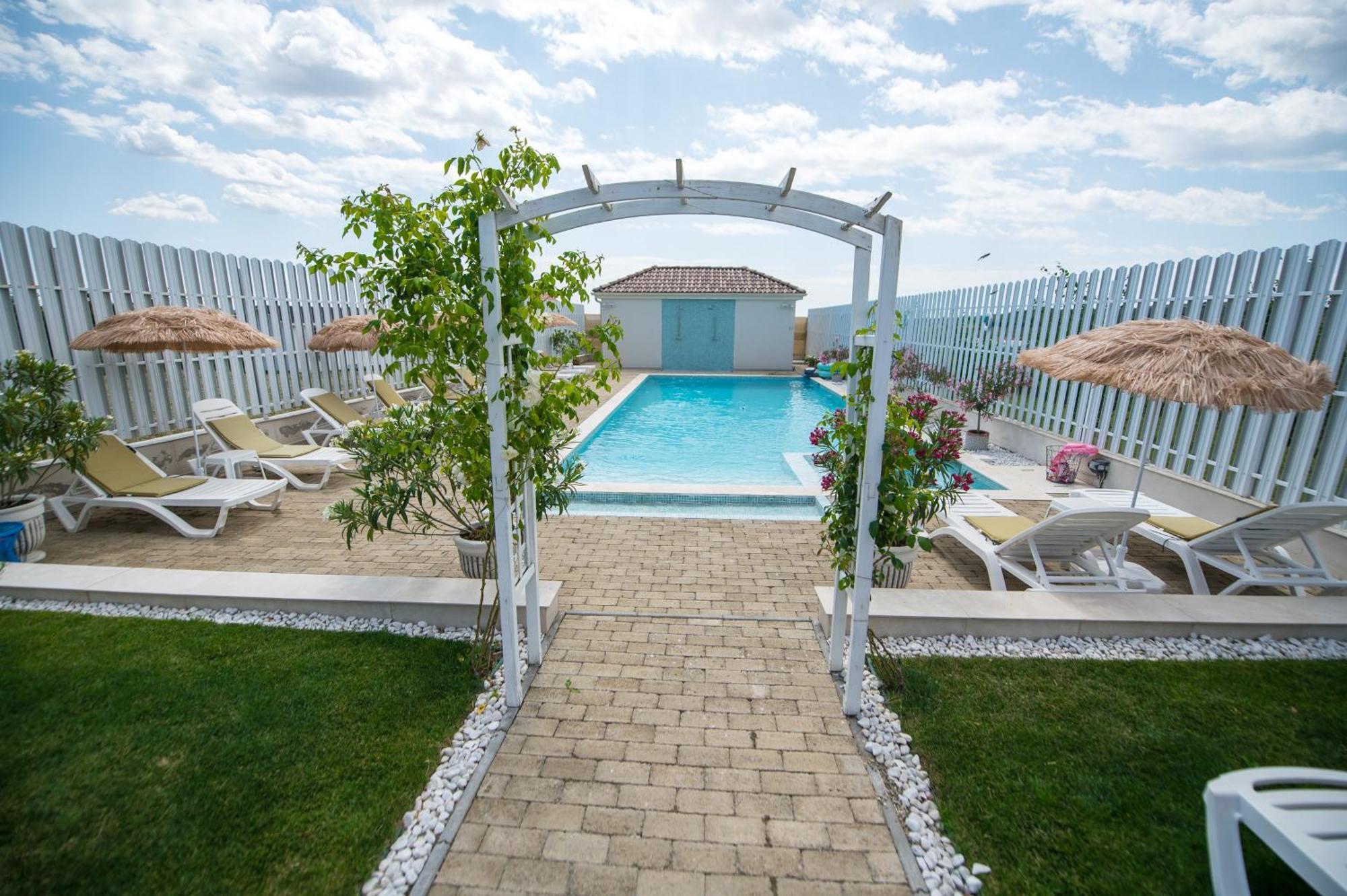 Alma Rezidence Bed & Breakfast Turda Exterior foto