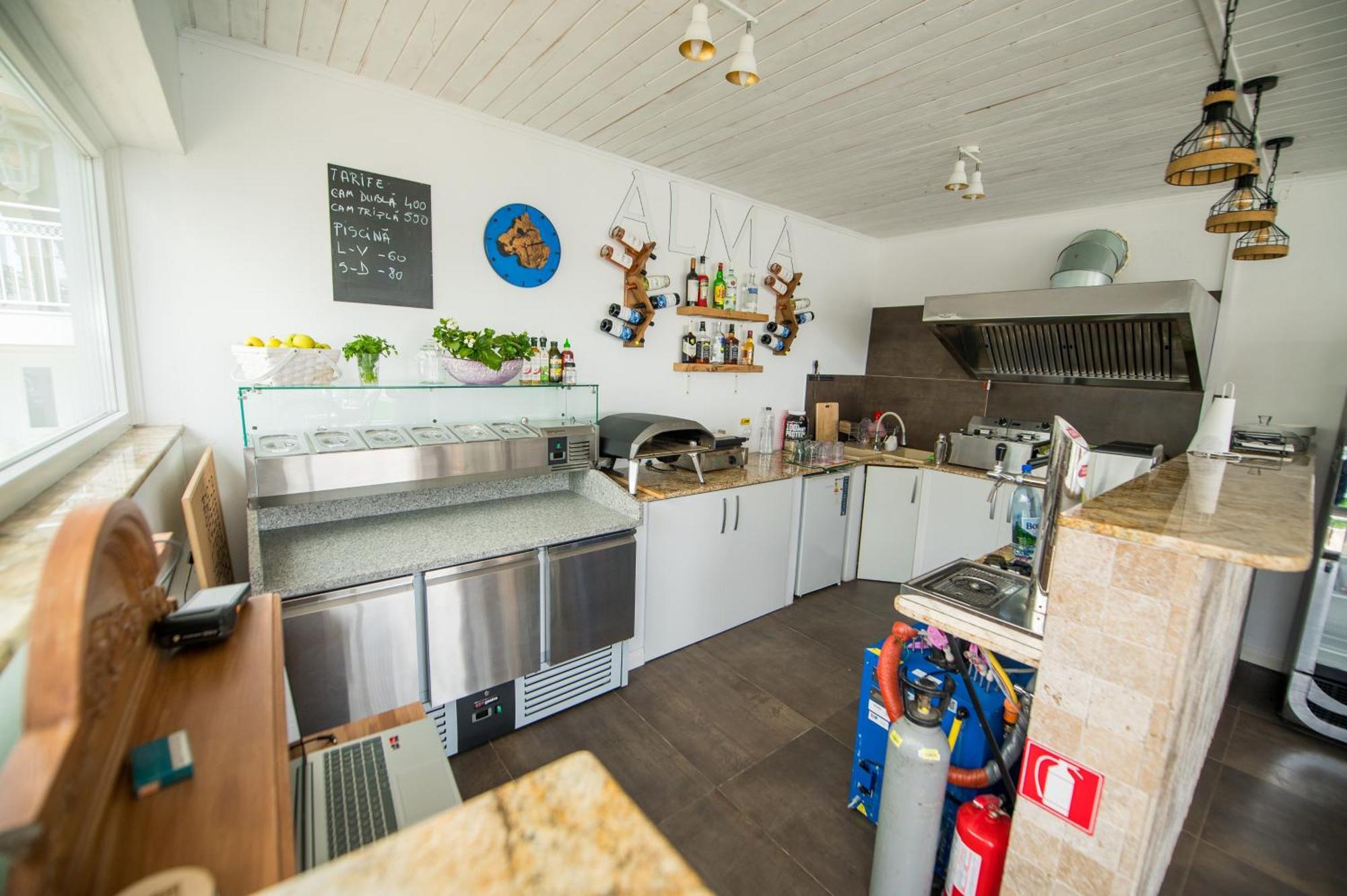 Alma Rezidence Bed & Breakfast Turda Exterior foto
