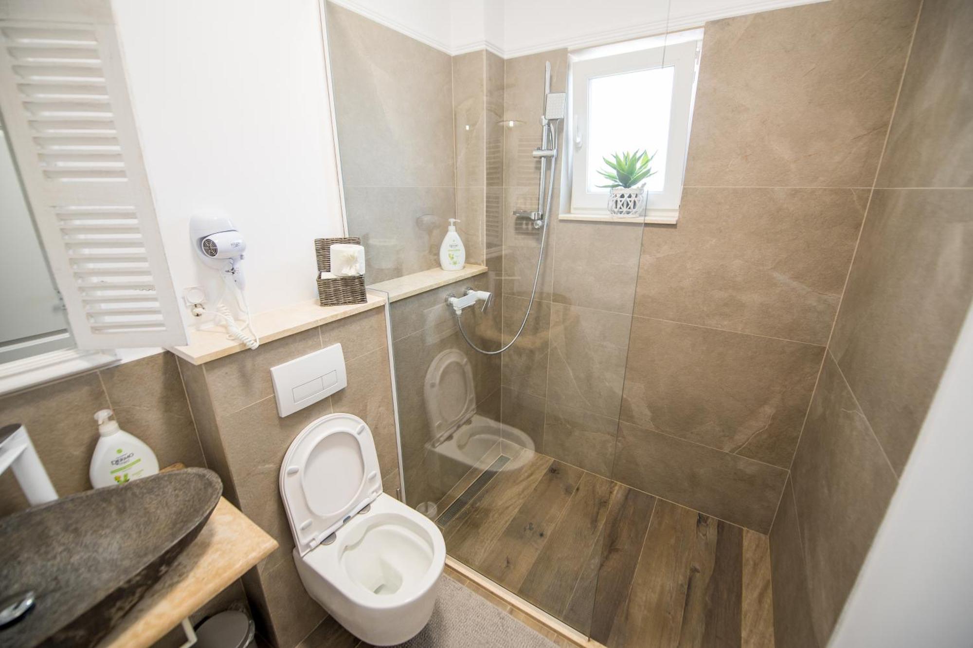 Alma Rezidence Bed & Breakfast Turda Exterior foto