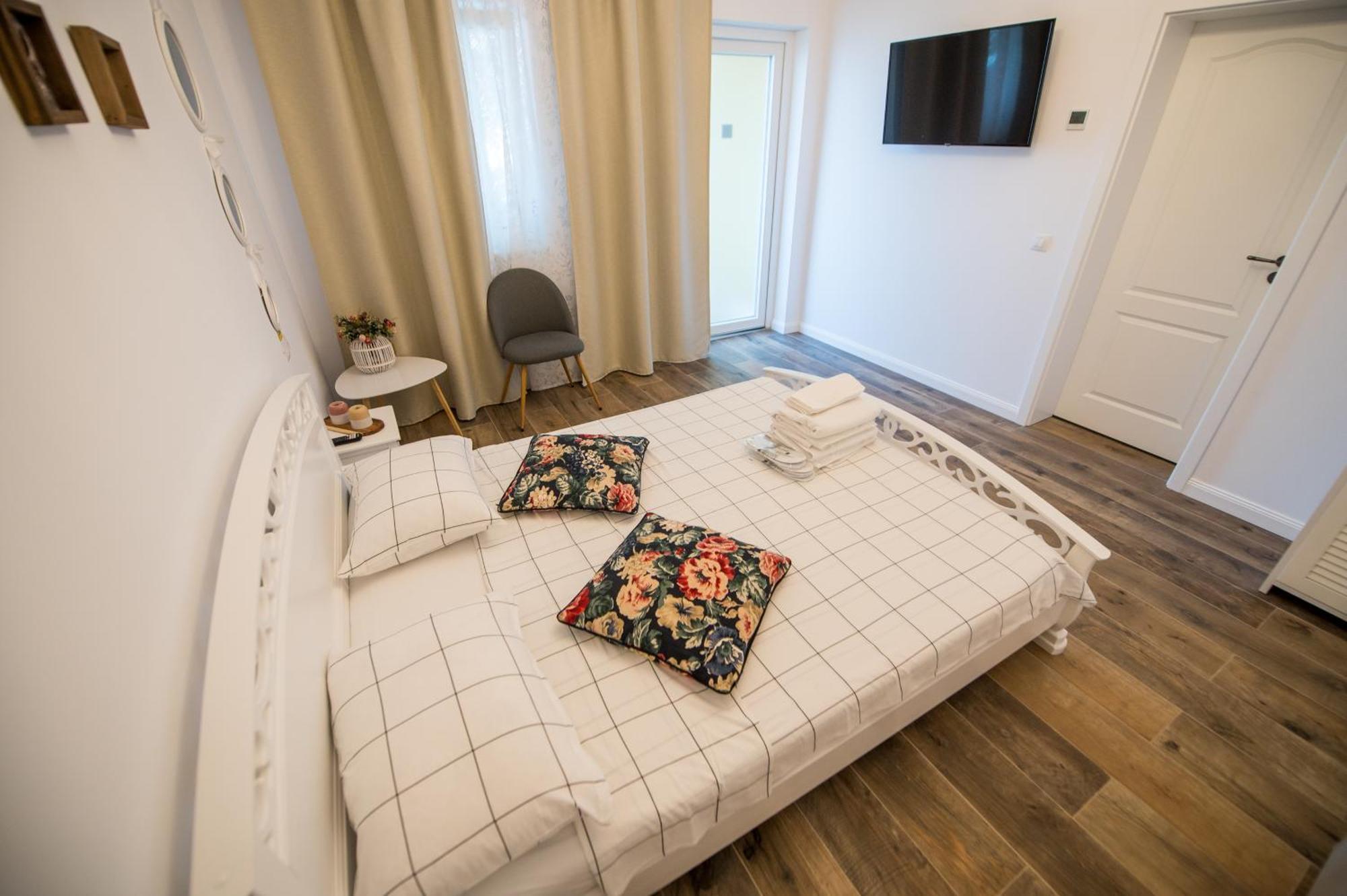 Alma Rezidence Bed & Breakfast Turda Exterior foto