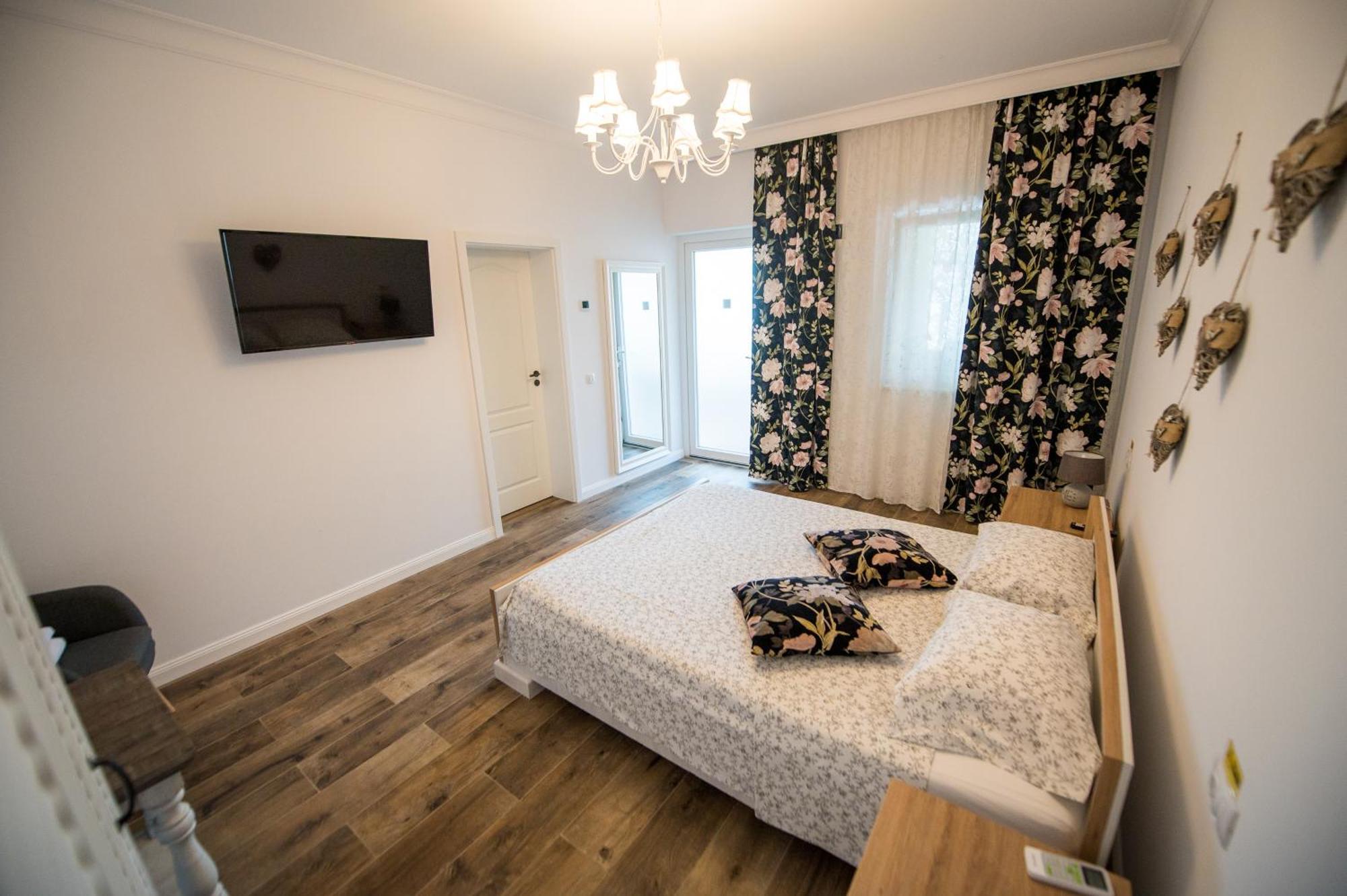 Alma Rezidence Bed & Breakfast Turda Exterior foto